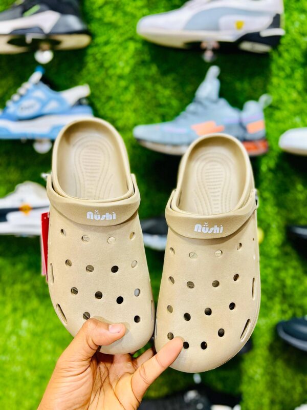 Men Crocs Wholesale