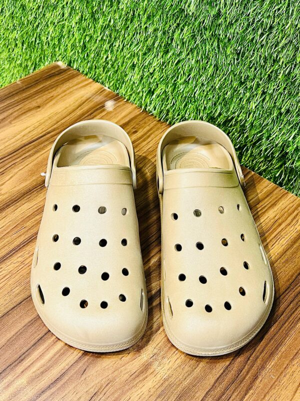 Men Crocs Wholesale